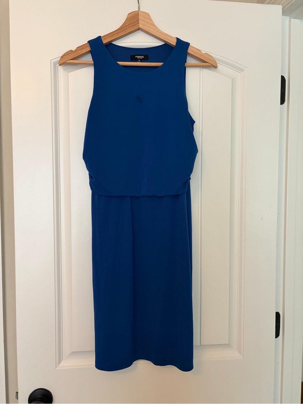 Sleeveless blue Dress